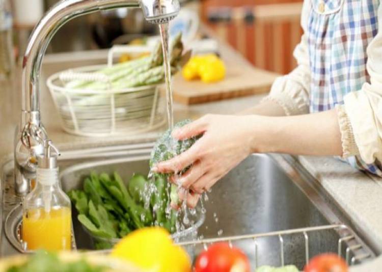 सावधान: घरेलु कामों के लिए सिंक का पानी हो सकता है बिमारियों का कारण